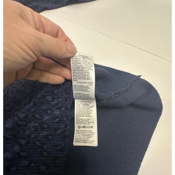 Amazon Essentials Women’s Leopard Print Sweater - Size M - Picture 7 of 8